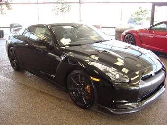 2009 Nissan GT-R Pictures