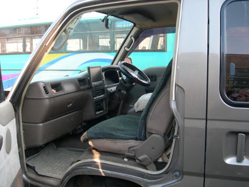 1991 Nissan Homy