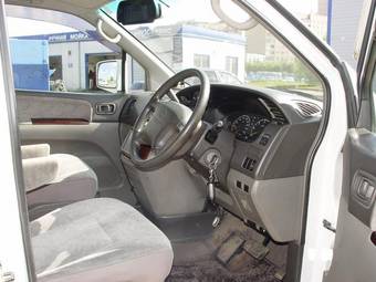 1999 Nissan Homy Elgrand Pictures