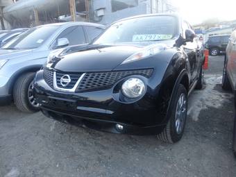 2010 Nissan Juke Images