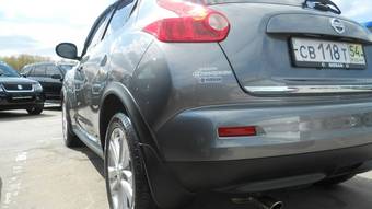 2010 Nissan Juke Photos