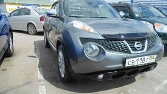 2010 Nissan Juke Photos