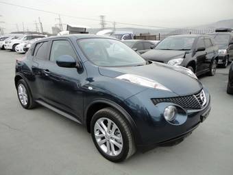 2011 Nissan Juke Photos