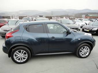 2011 Nissan Juke Images