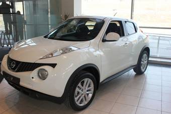 2011 Nissan Juke Photos