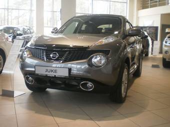 2011 Nissan Juke Photos