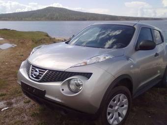 2011 Nissan Juke Pics