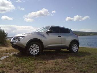 2011 Nissan Juke Images