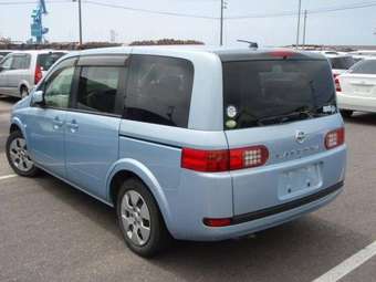 2004 Nissan Lafesta Pictures