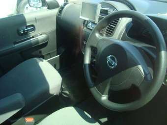 2004 Nissan Lafesta Pictures