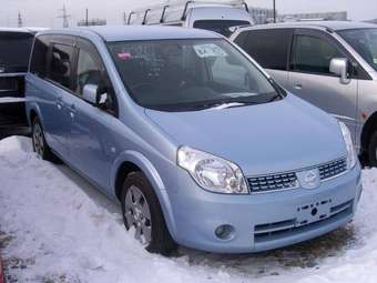 2005 Nissan Lafesta Pictures