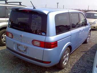 2005 Nissan Lafesta Pictures