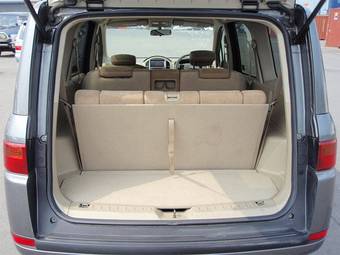 2005 Nissan Lafesta Pictures