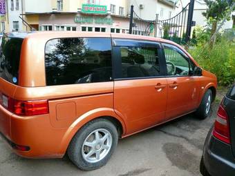 2005 Nissan Lafesta Pictures