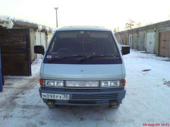 Nissan largo 1990
