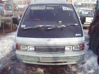 Nissan largo 1990