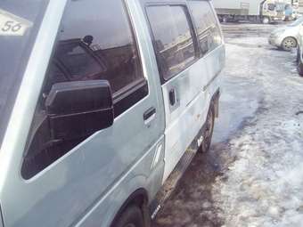 Nissan largo 1990