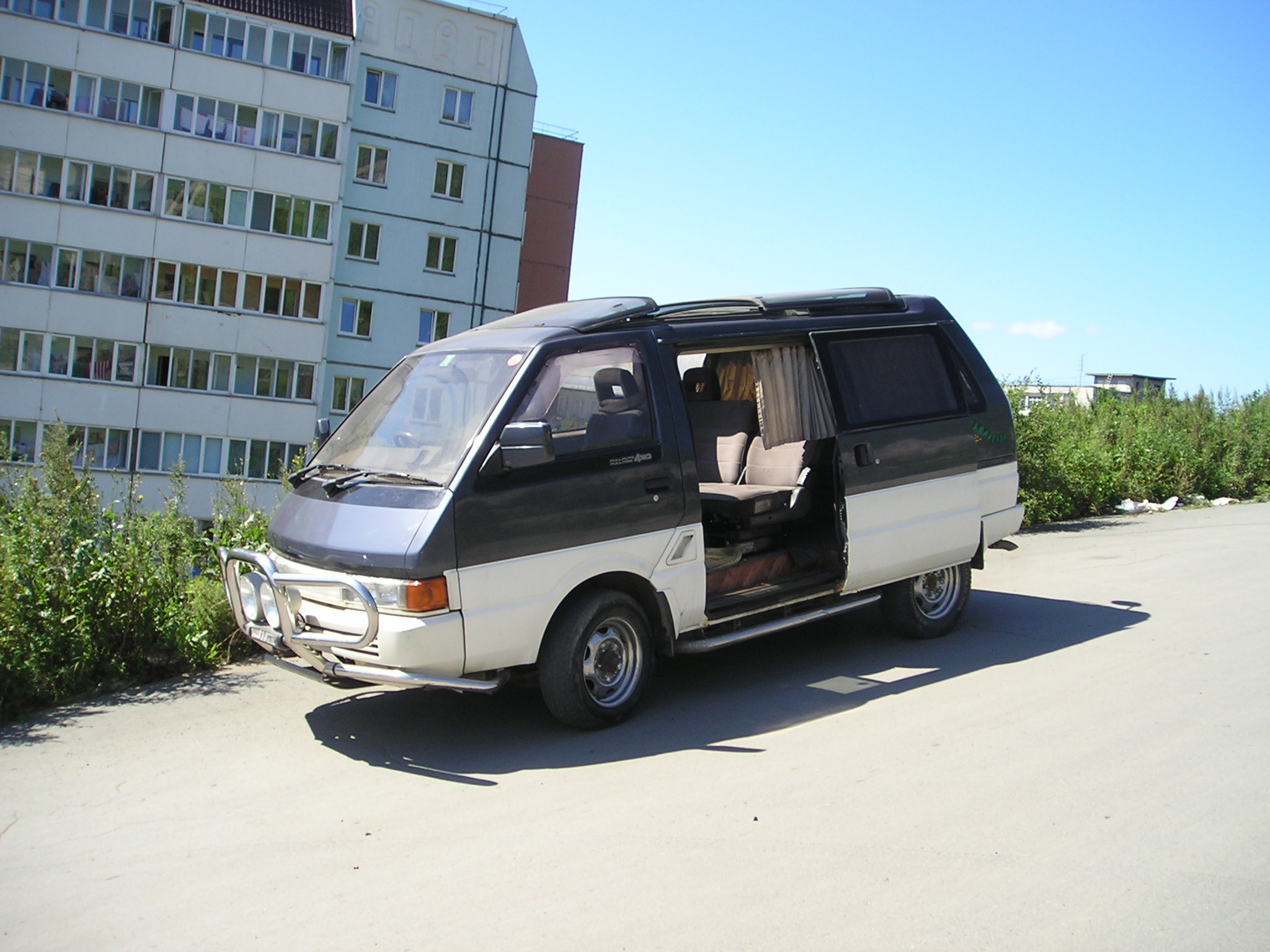 1992 Nissan Largo