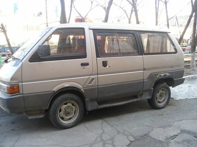 1992 Nissan Largo
