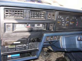 Nissan Largo