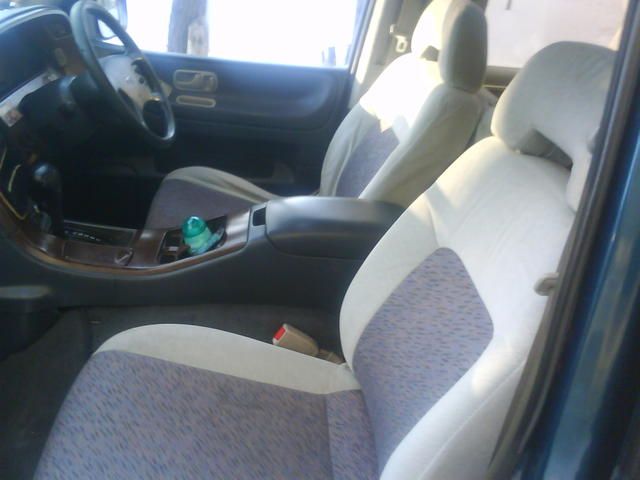 1994 Nissan Largo