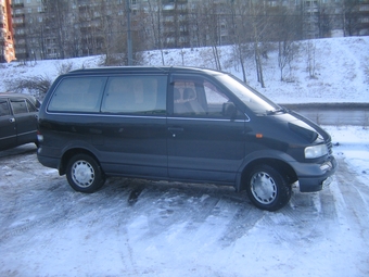 1995 Nissan Largo