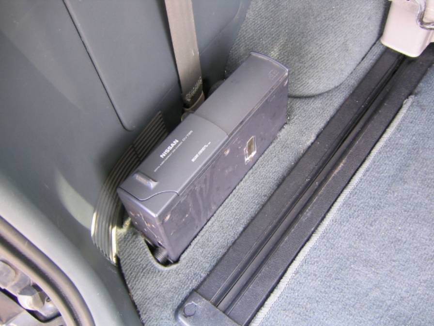 1996 Nissan Largo Pictures