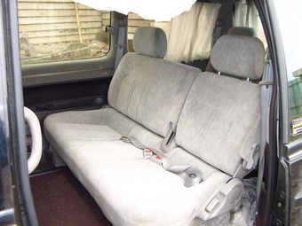 Nissan Largo
