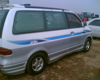 Nissan Largo