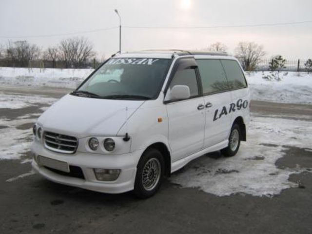 1998 Nissan Largo