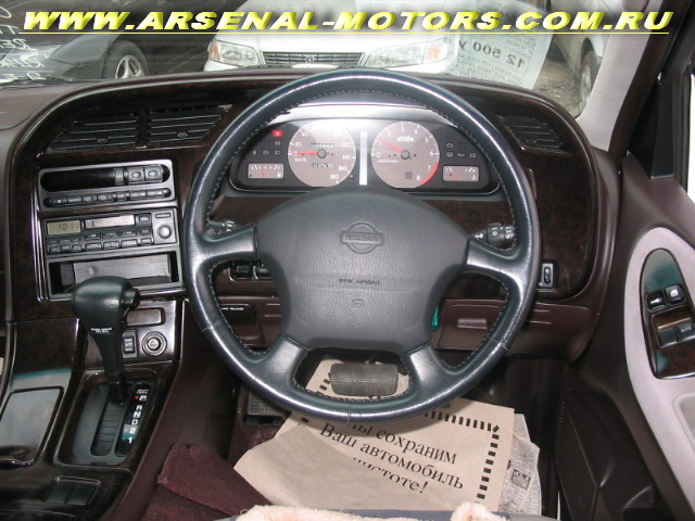 1998 Nissan Largo Pictures