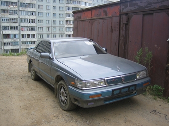 1989 Nissan Laurel