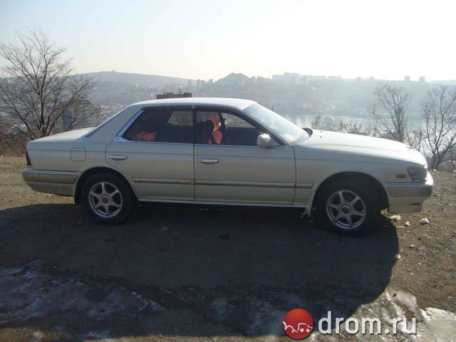 1989 Nissan Laurel