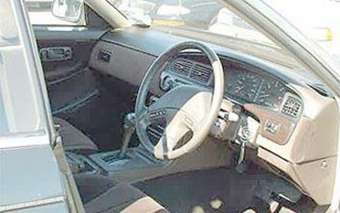 1989 Nissan Laurel