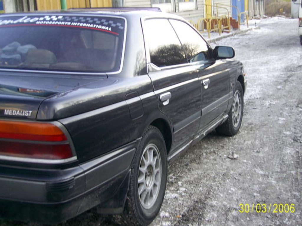 1990 Nissan Laurel