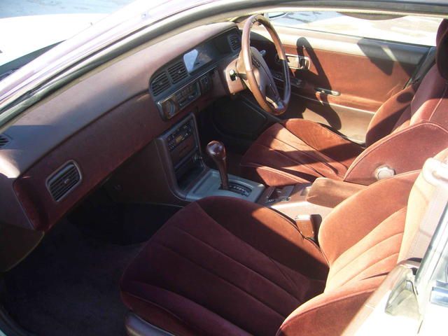1990 Nissan Laurel