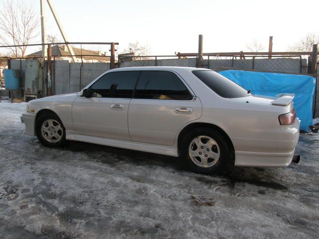 1995 Nissan Laurel