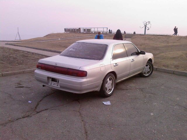 1995 Nissan Laurel