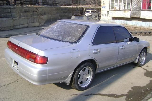 1995 Nissan Laurel