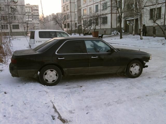 1995 Nissan Laurel