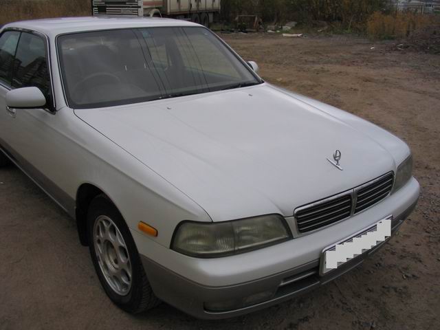 1996 Nissan Laurel Images