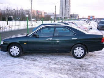 Nissan Laurel