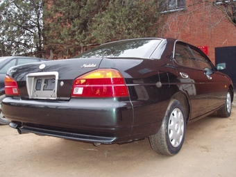 Nissan Laurel