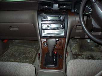 Nissan Laurel