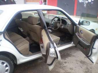 Nissan Laurel