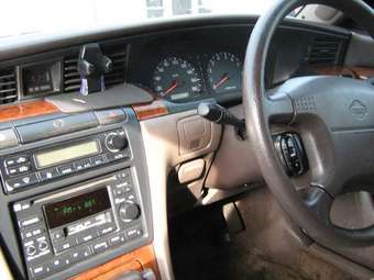 Nissan Laurel