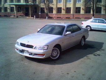 1997 Nissan Laurel Images