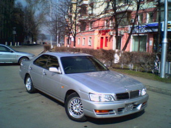 1997 Nissan Laurel Pictures