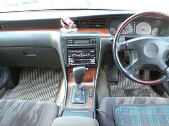 1997 Nissan Laurel Photos