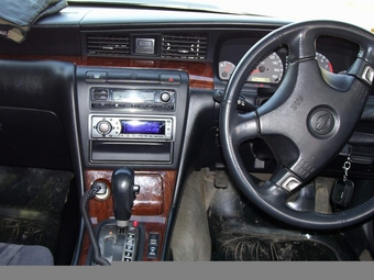 Nissan Laurel